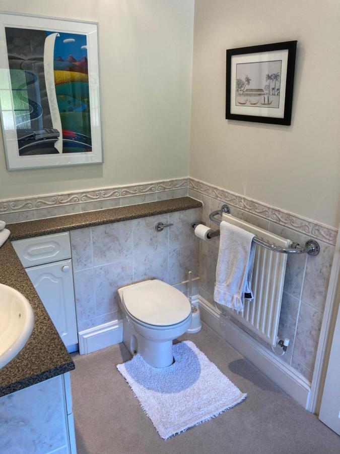 Exclusive 2 Bedroom Apartment With Summer House And Hot Tub Daventry Exteriér fotografie